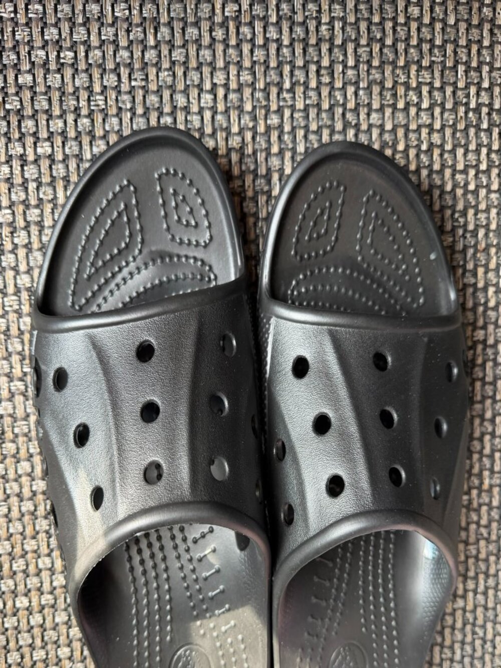 NEVER WORN black classic CROC Slides Sandals UNISEX M8 W10